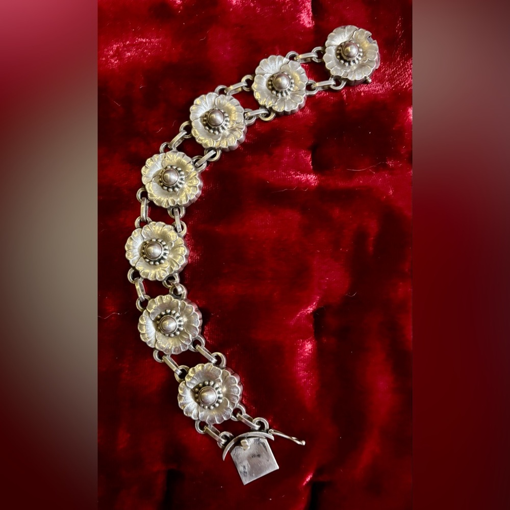 Rare Georg Jensen Sterling Silver “Blossom” Bracelet 1940’s. Trade 4 rose gold! - Picture 11 of 16